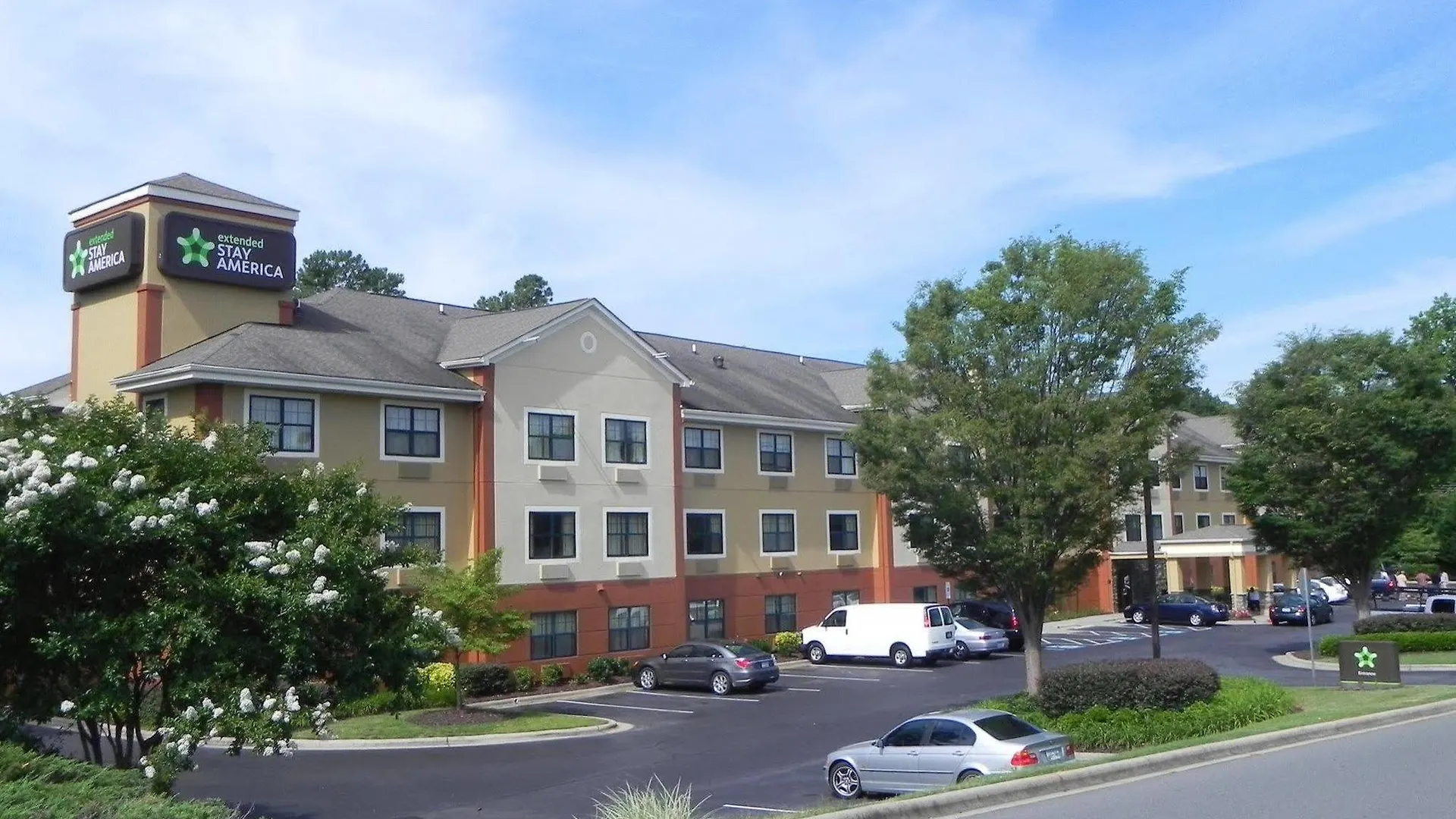 Extended Stay America Suites - Charlotte - University Place Hotel
